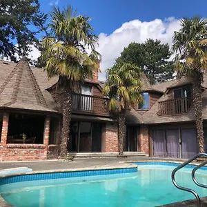 Jason House - Immaculate In A Quiet Seaside Neighbourhood Near Uvic Maison d'hôtes Victoria