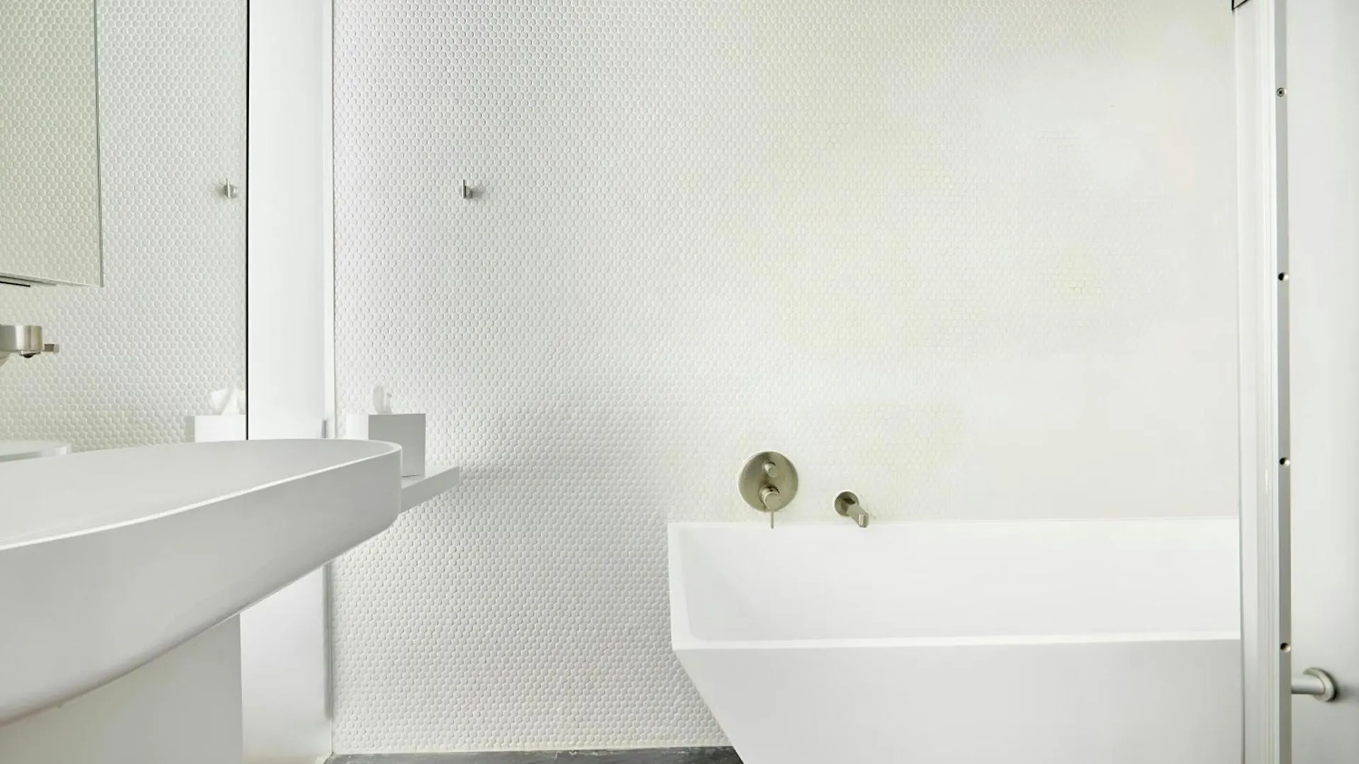 The Slate Hotel Downtown, Sonder By Marriott Bonvoy Toronto Canada