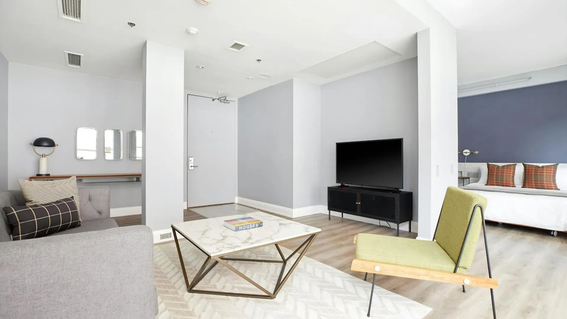 The Slate Hotel Downtown, Sonder By Marriott Bonvoy Toronto 4*,  Canada