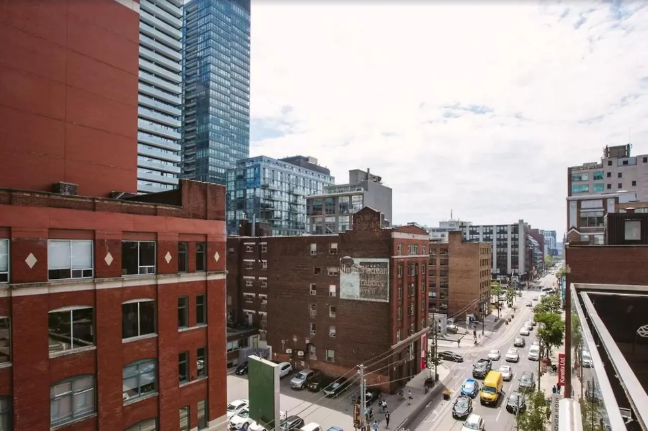 Hotel Sonder The Slate Toronto